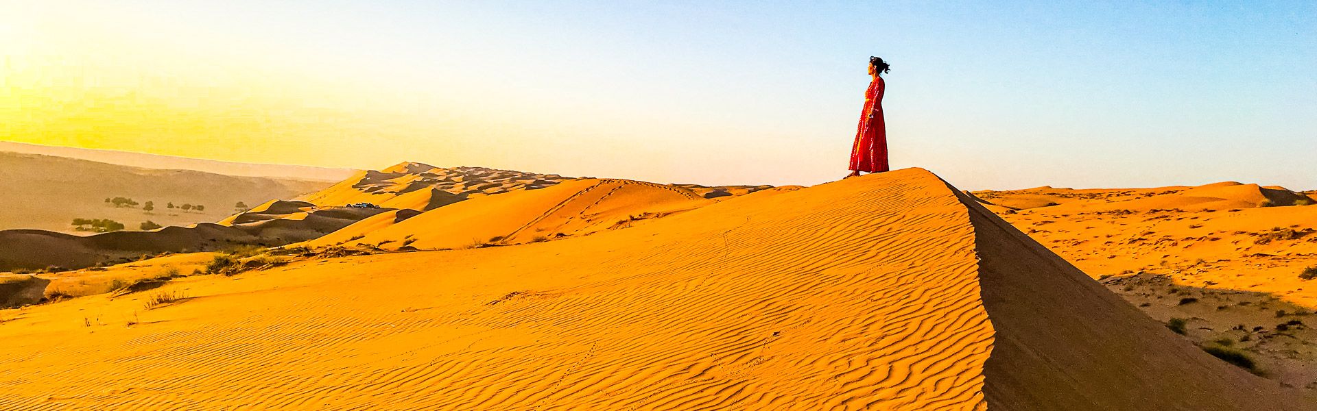 Frau in der Wste Rub al-Chali |  Kwanchanok Tenprasert, EyeEm / Chamleon